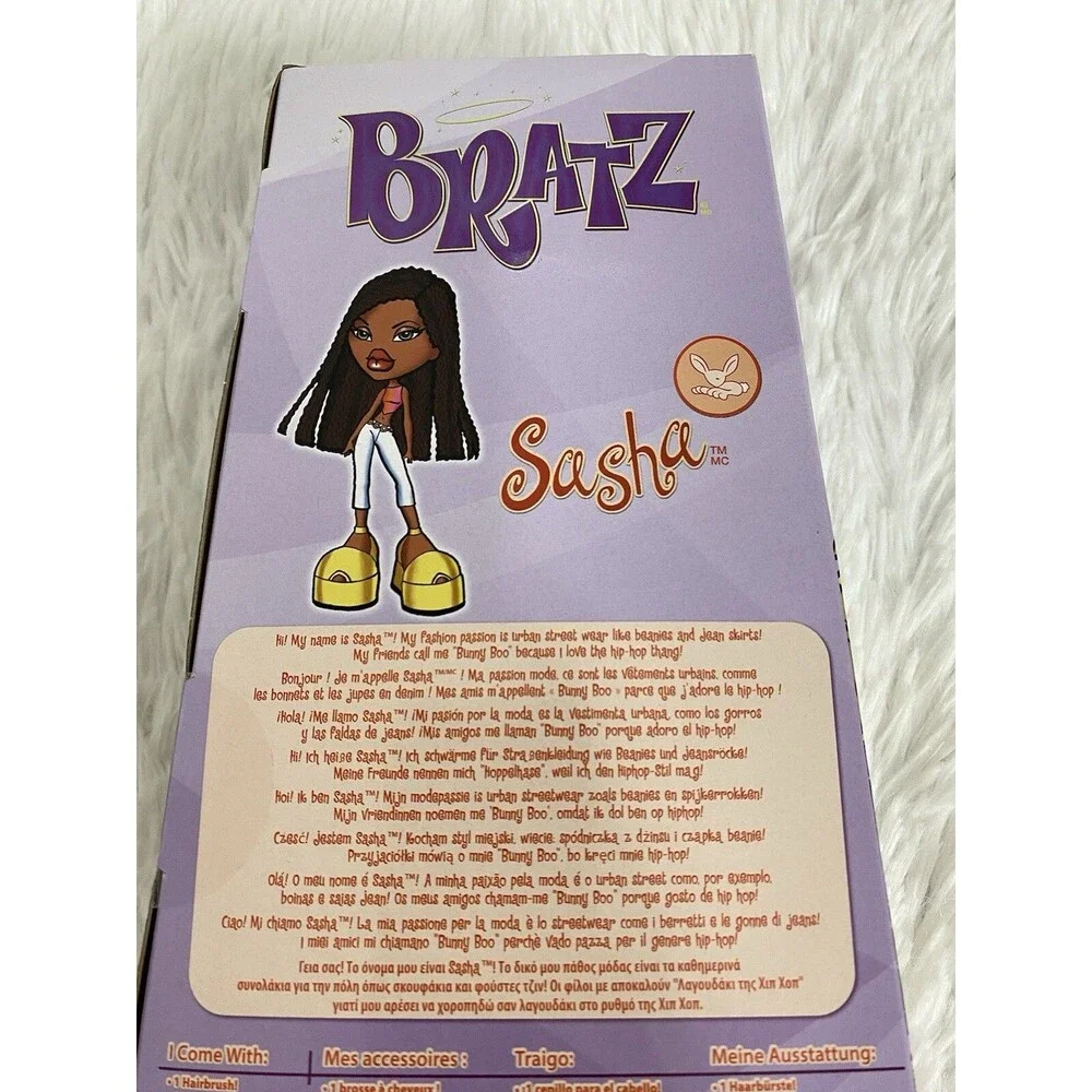 Sasha BRATZ 1 Set Ensemble Doll Figure 4 Accessories Fashion Beauty